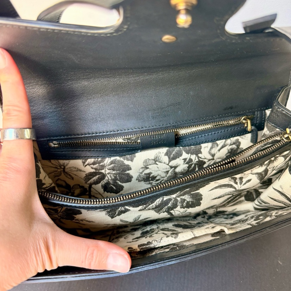 Gucci Rajah Tiger Head Black Leather Shoulder Bag Animalier
Dust Bag - Picture 10 of 12